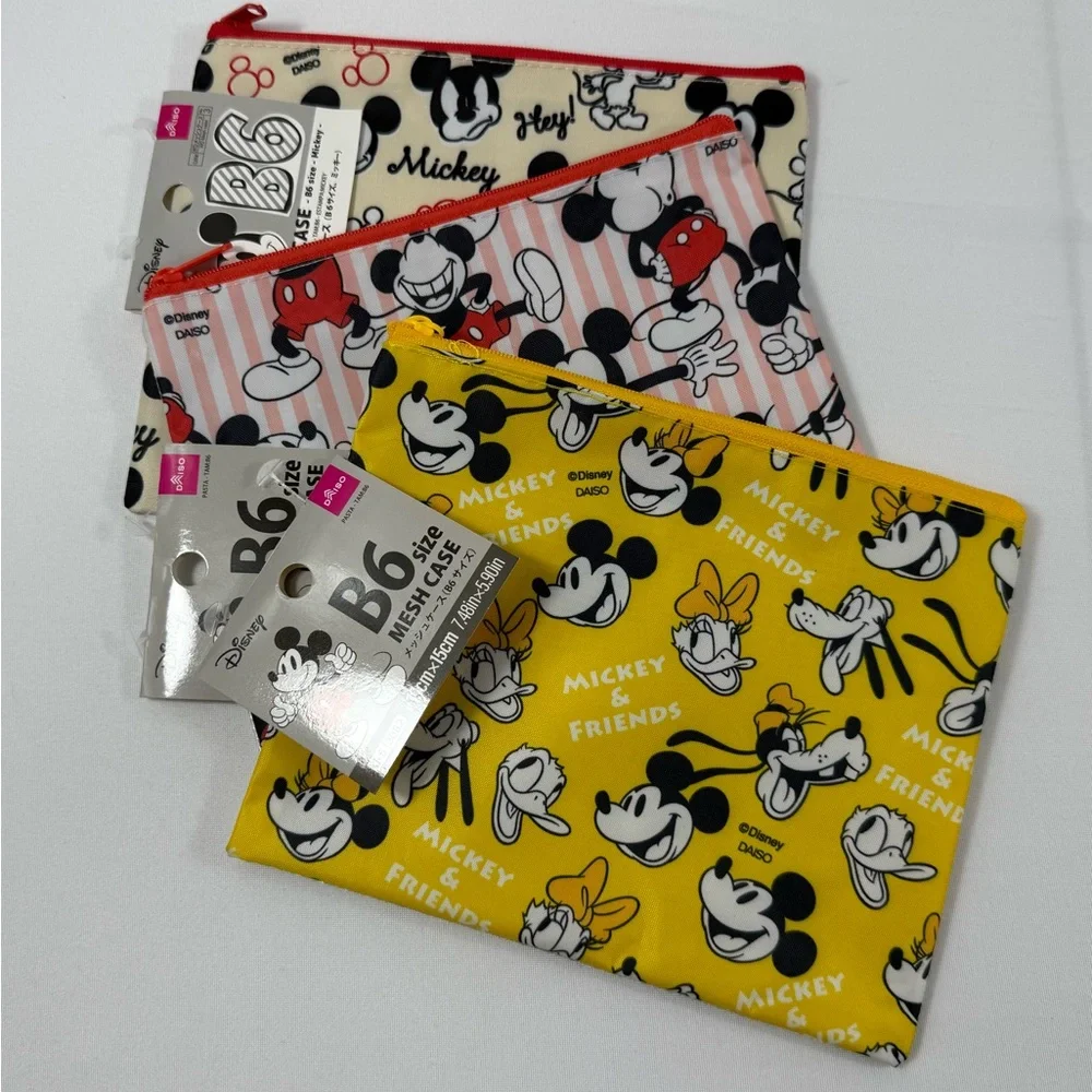 NWT-Disney x Daiso Mickey Mouse B6 Size (7.48” x 5.90”) Mesh Case w/Zip Closure